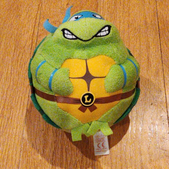 Ty Teenage Mutant Ninja Turtles "Leonardo" Round Plush Toy - Picture 2 of 9